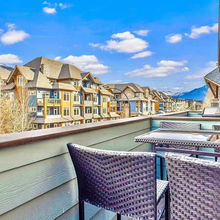 Canmore Mountain View Loft Apartment Heated Outdoor Pool 외부 사진