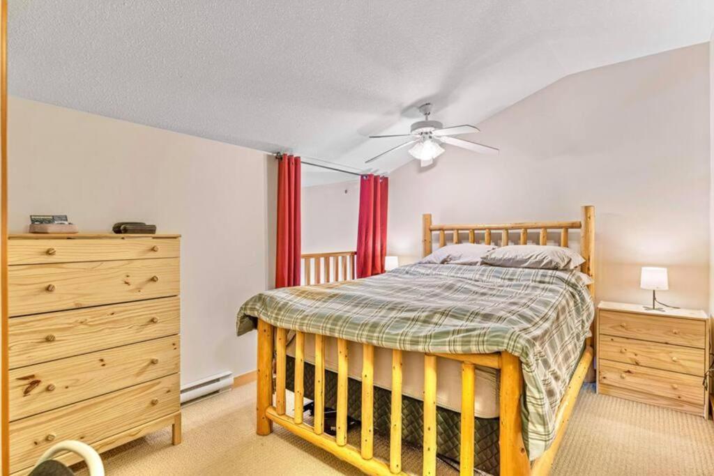 Canmore Mountain View Loft Apartment Heated Outdoor Pool 외부 사진